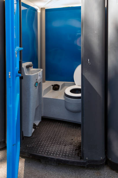 Best Portable restroom trailer rental  in Oakland, NE